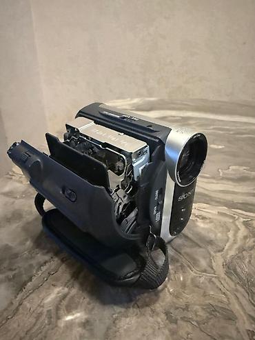 sony 2000 video camera: Sony Handycam videokamera - Linza: Carl Zeiss Vario-Tessar - Optik — 3