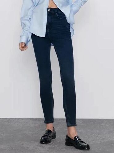 темно синий куртка: Zara, джинсы Темно синие Качество ТОП! Состояние 10/10 36 размер