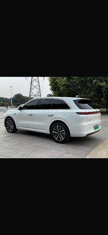 Lixiang: Lixiang L6: 2024 г., Автомат, Электромобиль — 3