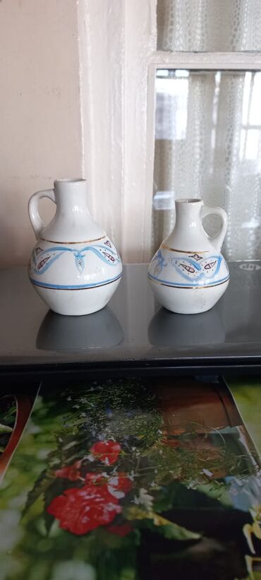 Digər dəstlər və servizlər: Sovet dövrünün istehsalı olan mətbəx əşyaları: - Mini keramika sürahi — 2