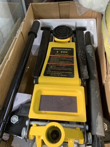 офисные шкафы: Гидравлический подкатной домкрат 3 тонны - Тип: Hydraulic Floor Jack