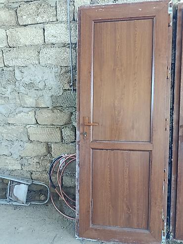 plastik gapi: Plastik qapı 2eded karicniv rəngdə,qalın profil ile yığılmadi, ağır — 2
