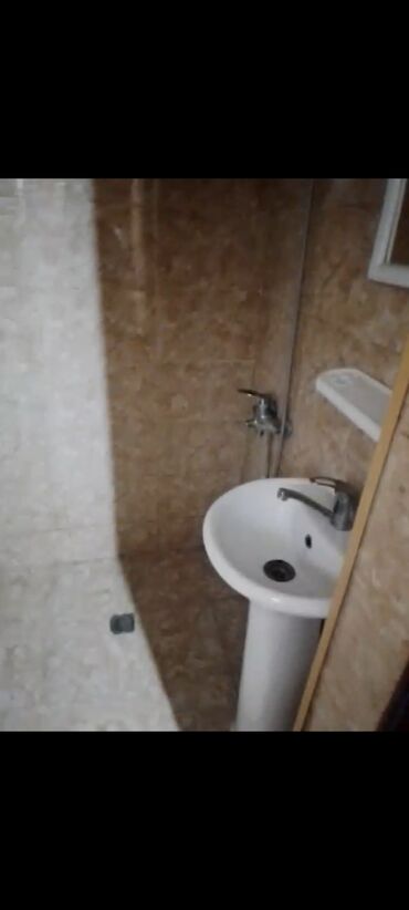 Uzunmüddətli kirayə evlər: 60 kv. m, 2 otaqlı, İnternet, Telefon, Qaz -da lalafo.az — 9 Uzunmüddətli kirayə evlər: 60 kv. m, 2 otaqlı, İnternet, Telefon, Qaz — 9