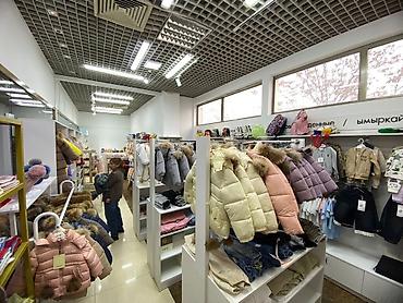 салон кросаты: Дүкөн, Соода борборунда, 60 м² Ремонту менен — 3