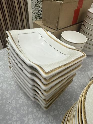 Наборы посуды: Набор фарфоровой посуды с золотым кантом - Материал: тонкий фарфор — 14