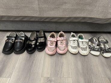 туфли для девочек: Обувь для девочки 7-8 лет, размер 31 в очень хорошем состоянии