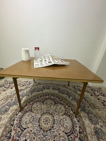 кухнный стол: Кухонный Стол, цвет - Коричневый, Б/у