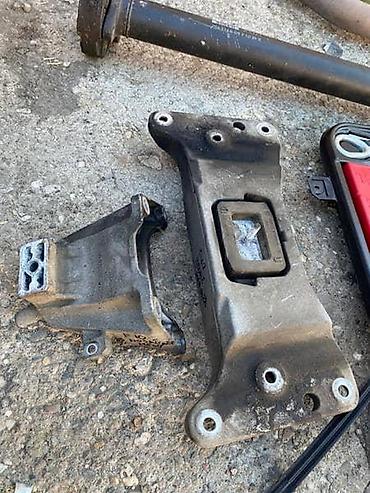 servis abs: NOSAC MENJACA F10 ZA BMW 518, 520, 523 . OD 2010. DO 2015. GOD. | — 2