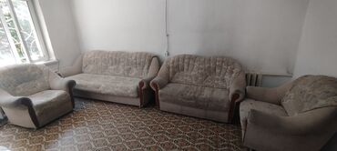 каракол диван: Түсү - Саргыч боз, Колдонулган
