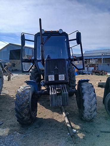 Traktorlar: Belarus 892 (Gomselmash/Gomel) təkərli traktor - Güclü ön yük — 1