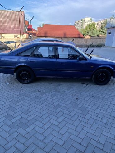Mazda: Mazda 626: 1991 г., 2.2 л, Механика, Бензин, Седан at lalafo.kg — 3 Mazda: Mazda 626: 1991 г., 2.2 л, Механика, Бензин, Седан — 3