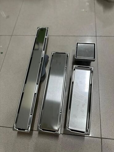 Ümumi su kranları: Müxtəlif ölçülərdə mövcud olan bu metal mərtəbə süzgəcləri hamam