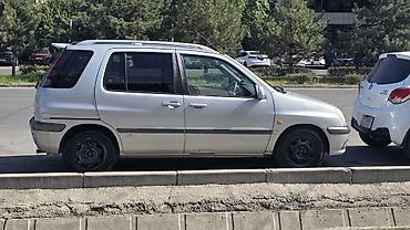 Toyota Raum: 1999 г., 1.5 л, Автомат, Бензин, Минивэн