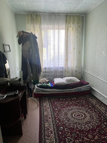 снять квартиру в заре: 3 бөлмө, 83 кв. м, 1 кабат, Эски ремонт