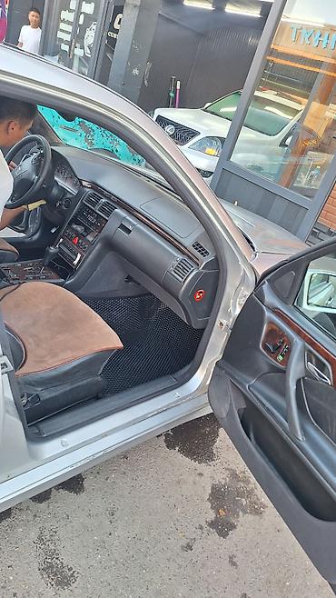 ef m: Mercedes-Benz E-Class: 2001 г., 3.2 л, Автомат, Бензин, Седан — 10