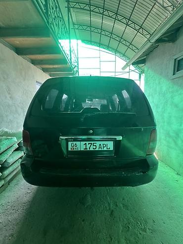 е 211: Kia Carnival: 2002 г., 2.9 л, Автомат, Дизель, Минивэн — 4