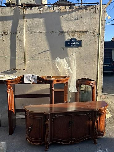 cerez: Klassik üslubda qonaq otağı üçün dəst – konsol, böyük güzgü çərçivəsi — 3