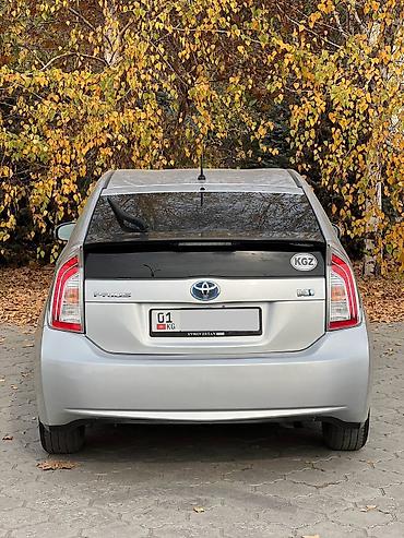 сту: Toyota Prius: 2012 г., 1.8 л, Вариатор, Гибрид, Лифтбек — 10