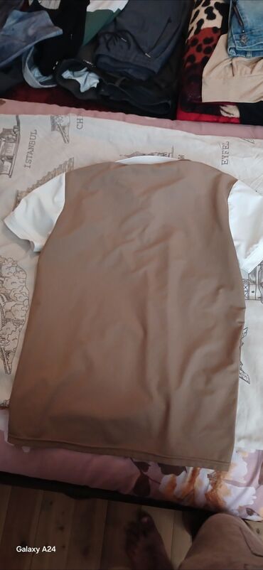 Digər üst geyimləri: Salam Razılaşma Yolu İlə Satılır Təzəsidə Var İçində — 9