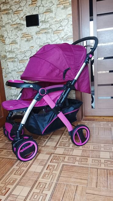 детские шорты для роллеров: Классическая прогулочная коляска, Б/у, Возраст: 30 месяцев, Самовывоз, Платная доставка