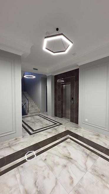 Аренда помещений свободного назначения: Сдается в БЦ коммерческого помещения В центре города . Площадь 65 — 11