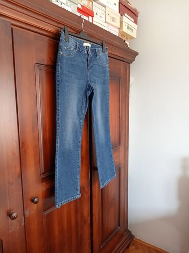 Ostale pantalone: POVOLJNO, SUPER MODERNE kapri farmerke C&A od elastičnog džinsa — 4