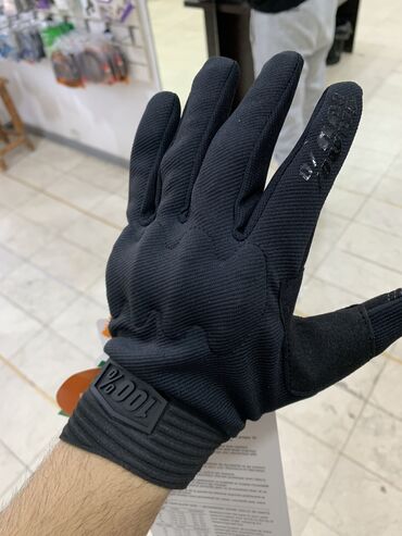 перчатки для спорта: Перчатки для кросс и эндуро с защитным вставками