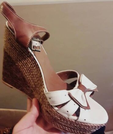 Другая женская обувь: ПРОДАЮ!!! Женскую обувь оптом.Общее количество где-то 100+- пар новых — 30