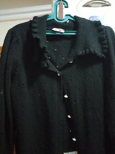ucuz geyimlər: Qadın kardiqanı – qara rəngdə, düyməli model. - Material: yumşaq — 1