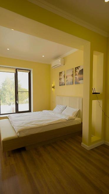 Посуточная аренда домов: Таунхаус с современным ремонтом и собственной придомовой территорией — 9