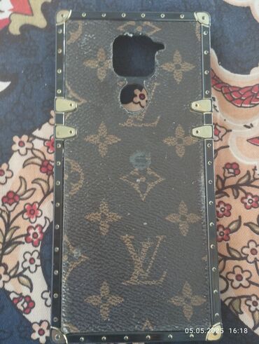 мото чехол: Продам Redmi Note 9 +чехол в стиле Louis Vuitton в подарок