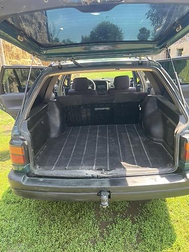 мотор жок: Volkswagen Passat Variant: 1990 г., 1.8 л, Кол менен иштөөчү, Бензин, Универсал — 9