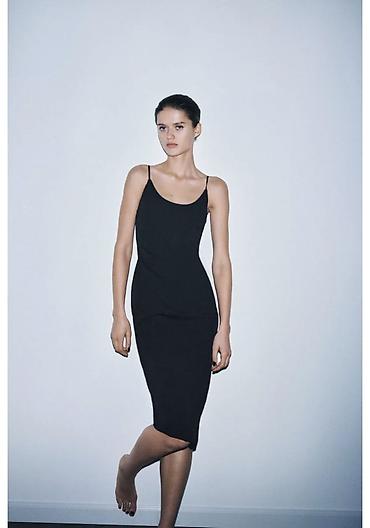 Женская одежда: ZARA Черное платье-комбинация миди. Размер S - Силуэт: прилегающий — 3