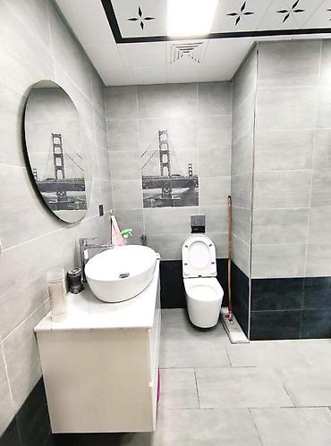 Köhnə tikili: İcarəyə verilir 3 otaqlı yeni tikili 115 m², Gənclik m. Kateqoriya — 9