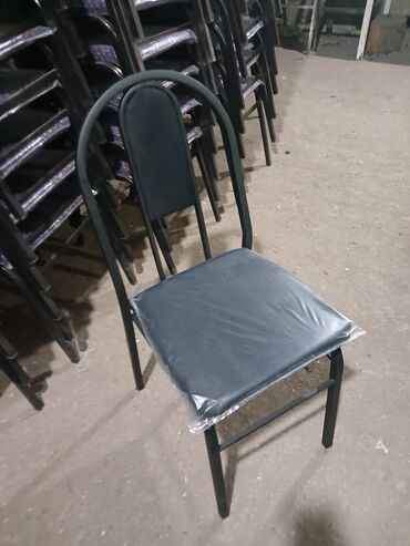 стол переговоров: Для кухни, Новый, Нескладной, цвет - Черный Стул