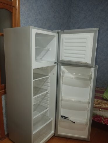 Ev üçün digər mallar: Təmiz, Səliqəli və ailə üçün tam uyğun ev kirayə verilir! Ev 1 — 11