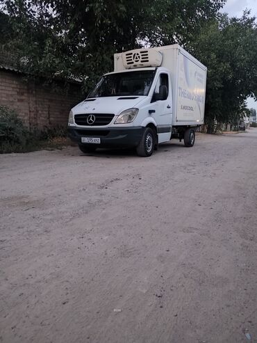 срочно только нал: Жеңил жүк ташуучу унаа, Mercedes-Benz, Стандарт, 3 т