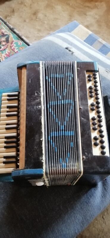 klaviatura qiymetleri: Qarmon, İşlənmiş, Ödənişli çatdırılma