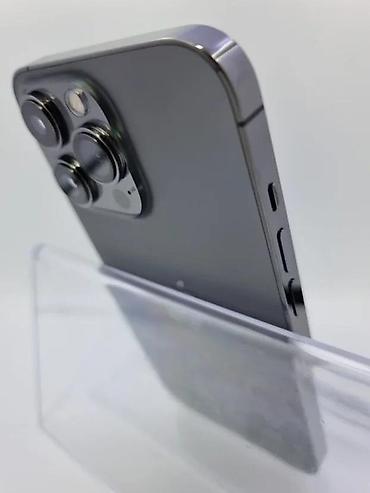 Apple iPhone: Apple iPhone (serija Pro) - Ekran: 6.1" Super Retina XDR, ravne — 5