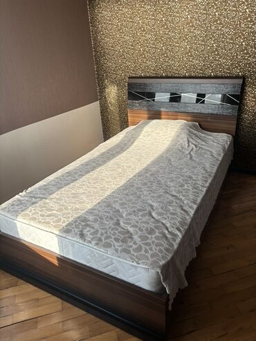 Çarpayılar: İkinəfərlik çarpayı, Matras ilə