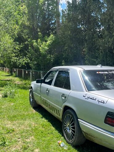 журбой калган: Mercedes-Benz W124: 1994 г., 3.2 л, Механика, Бензин, Седан