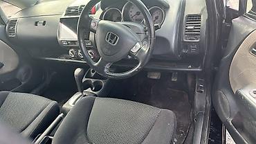 400 куб: Honda Fit: 2002 г., 1.5 л, Вариатор, Бензин, Хэтчбэк — 10