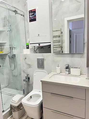 hostel osh: 3 комнаты, Люкс, элитка, Асанбай, глобус, Душевая кабина, Постельное — 9