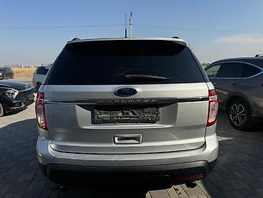 185: Ford Explorer: 2015 г., Автомат, Бензин, Внедорожник — 5