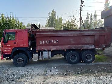 Строительный транспорт: Хово сатылат жылы 2018 371ат кучу Узун кузов Машина Кара-Сууда — 2