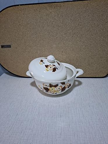 Наборы посуды: Набор столовой посуды и салатников. Фарфор «ЗИК» (белый с золотой — 29