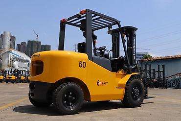 Погрузчики: Погрузчик, LiuGong, 2024 г., Колесный, Вилочный — 3