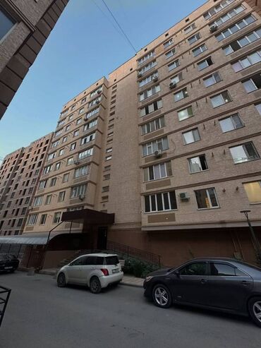 продается однокомнатная квартира: 1 комната, 42 м², 106 серия улучшенная, 9 этаж, Евроремонт