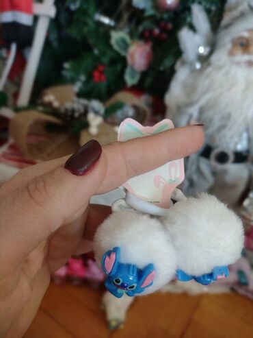 Ostale dečije stvari: Stitch pernica
1600din
Uz pernicu ide jedan sjaj i dve gumice — 5