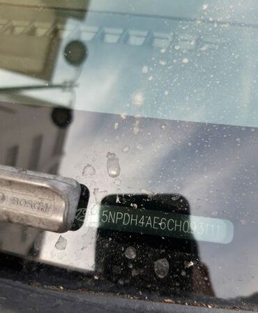 Hyundai: Hyundai Elantra: 1.8 l | 2011 il Sedan — 6